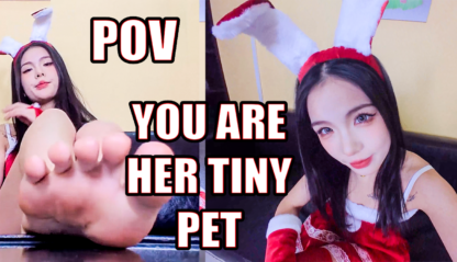 [Non-VR] POV: You are GIANTESS Santa's tiny Christmas present