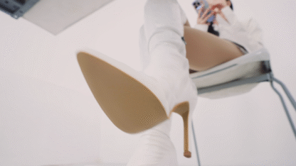 （Non VR）Tinyman Ep9 extra - Lurking under feet of showgirl - Image 5