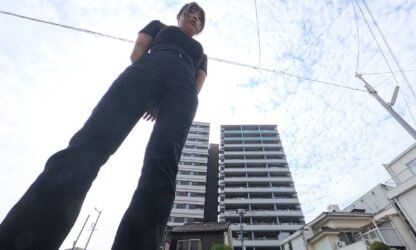 [VR360]Summer’s sneaking in already, huh? - Giantess - Image 2