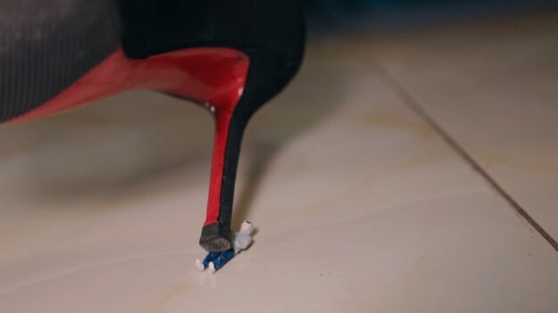 『Ming Visual World』Toy with the shrunken patient